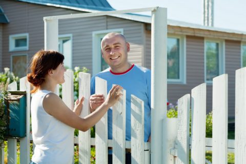 Clôture et voisins : que dit la loi ?