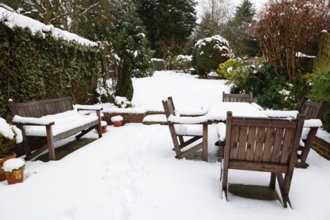 Préserver son salon de jardin en hiver