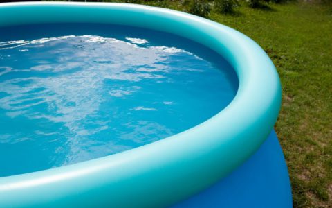 Installer une piscine hors sol