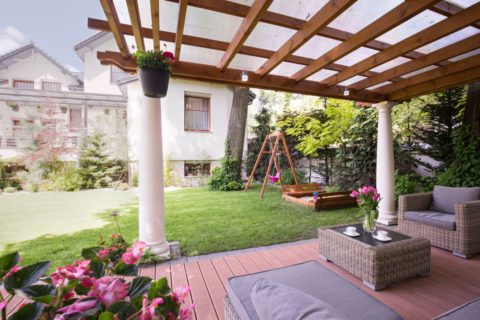 Pergola et tonnelle : quelles différences ?