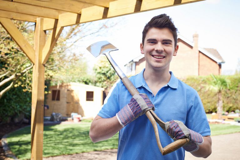 Ce qu’il faut savoir avant d’installer une pergola